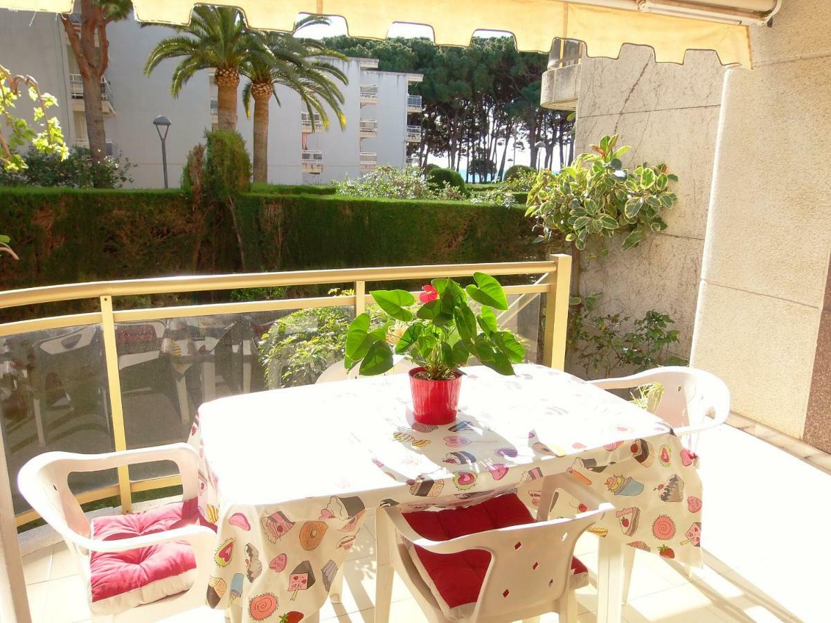 קמברילס 100M2 Big Apartment Private Garden And Pool/ 100M2 Gran Apartamento Jardin Privado Y Piscina / Acogedor Apartamento En Zona Tranquila Y Agradable מראה חיצוני תמונה